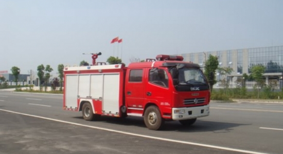 国五东风多利卡3.5吨泡沫消防车